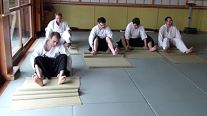 Enroulement du tatami servant &agrave; la coupe.